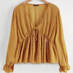 Ditsy Floral Knitted Top (NEW/NEVER WORN)